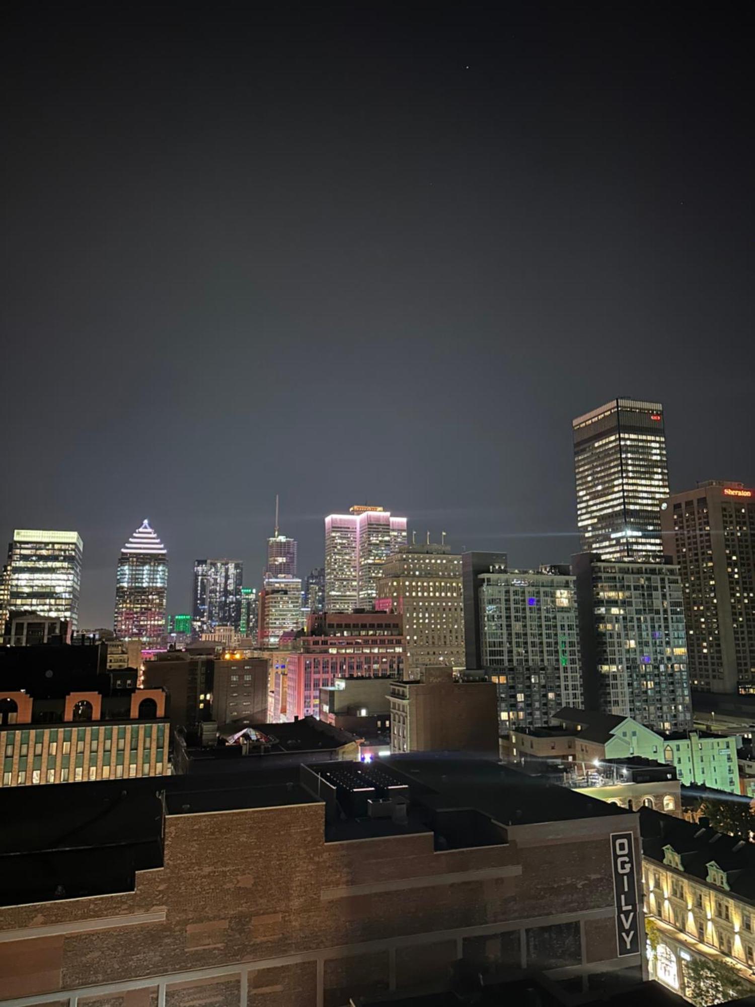 Hello,Crescent, Montreal